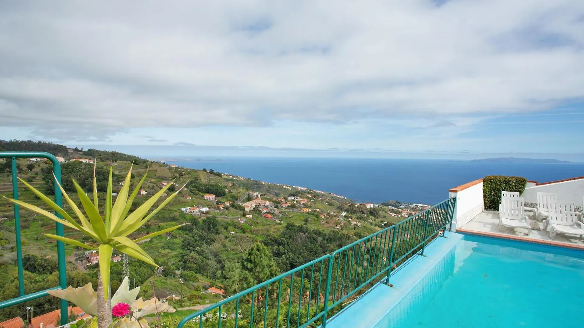 קאניקו Private House Bungalows Mountain פארק נופש